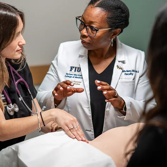 Physician assistant students in a simulation lab