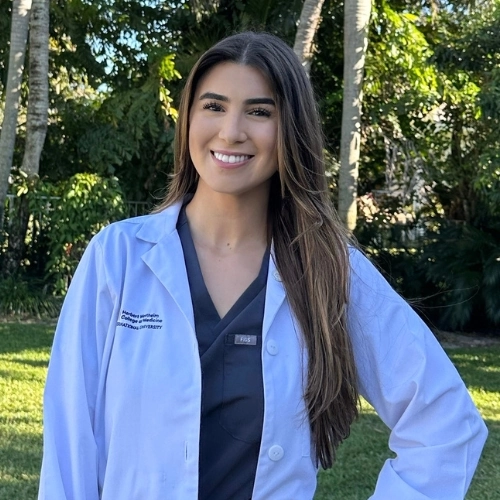 Melanie Molina, M.D. '25