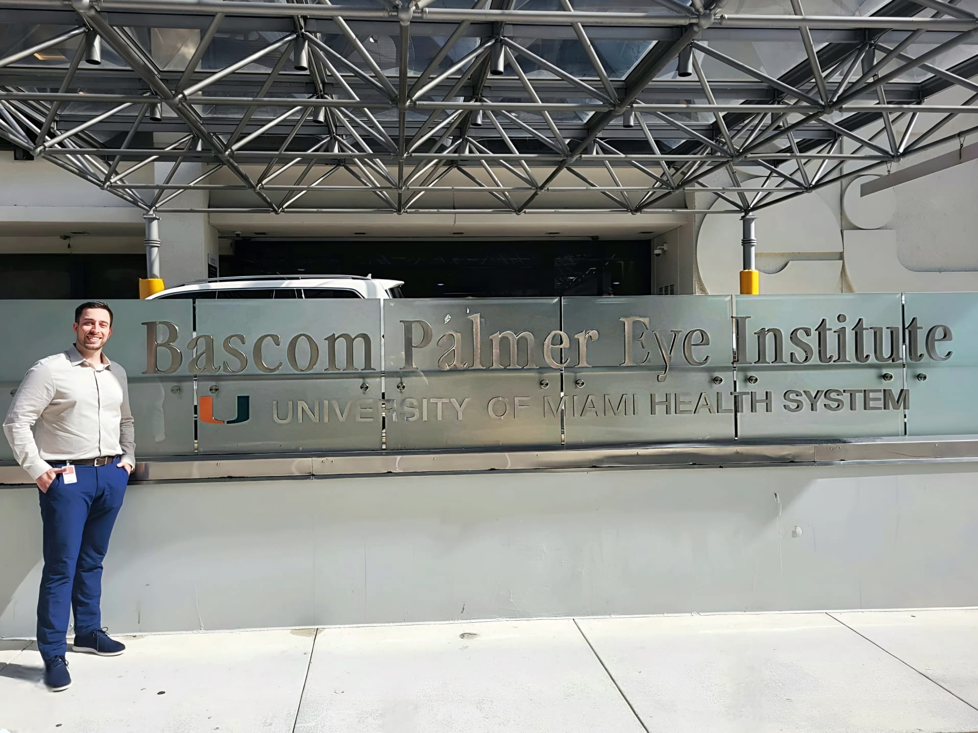 Med student at Bascom Palmer.